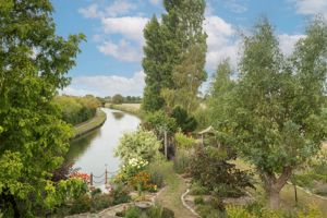 Photo 17- click for photo gallery